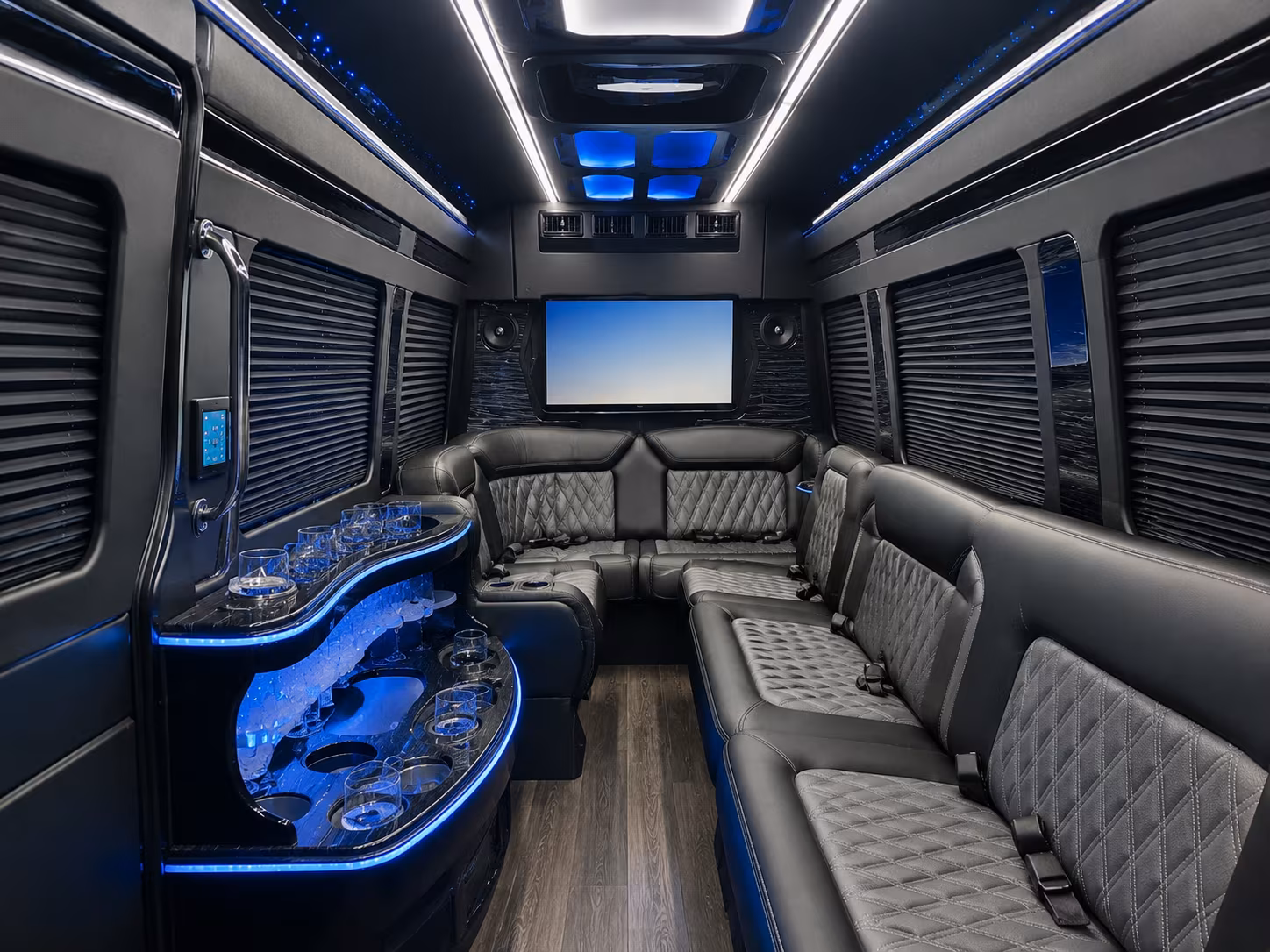 old town temecula bar crawl and nightlife buses